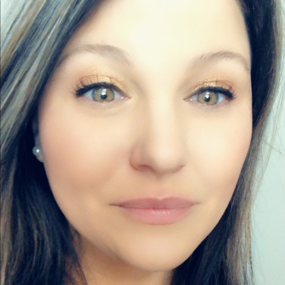 Meet your Posher, Jennifer